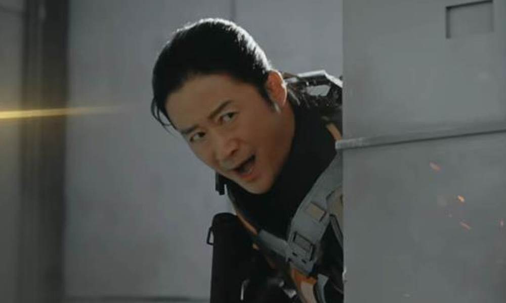 吴京携和平精英全明星年度大片 开局就超爆发布