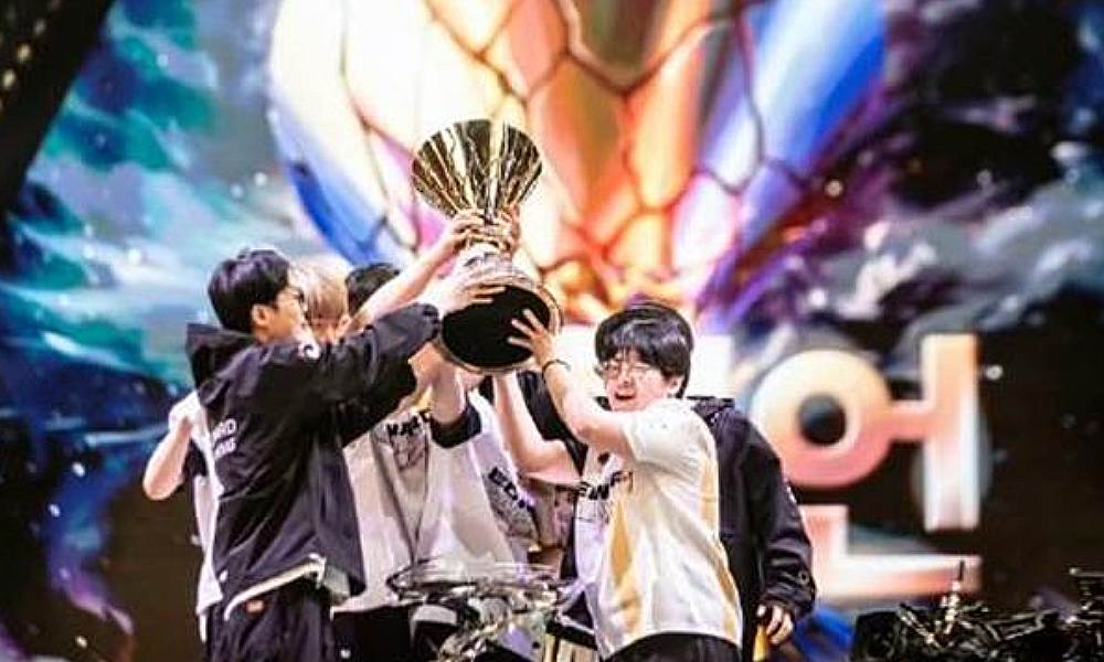 EDG无畏契约分部选手集体发博回应Simon事件