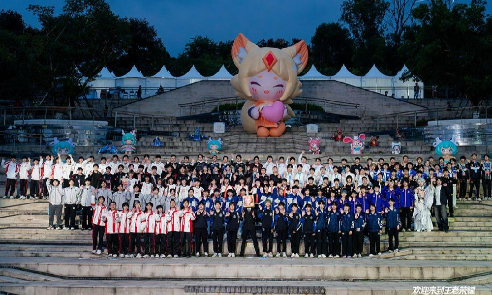王者荣耀十周年 KPL全体选手祝小王十周年生日快乐
