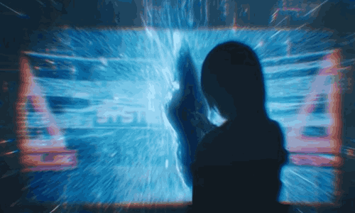 CFM真人影游主题曲微光上线 洛天依星见跨次元献声