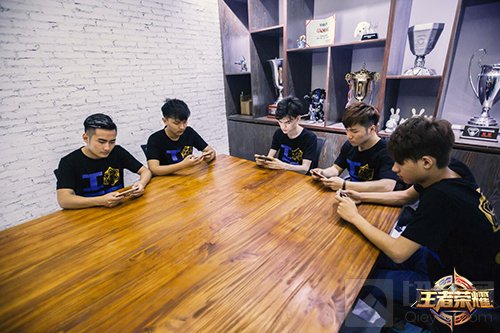 王者荣耀城市赛济南站冠军EStar战队专访