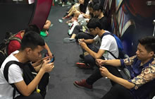 球球大作战大神亲临现场 玩家围堵明星选手