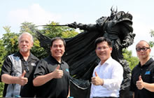 喜迎暴雪二十五周年 台湾阿尔萨斯雕像揭幕