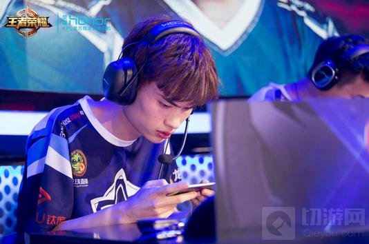 王者荣耀职业联赛首战战报 eStar势不可挡