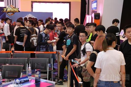 王者荣耀城市赛杭州站战报 现场引爆人气狂潮