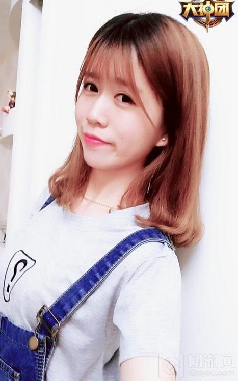 王者荣耀美女主播驾到 长腿美女CC幕后生活