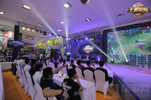 王者荣耀石家庄动博会激情连击 电竞+动漫完美Combo