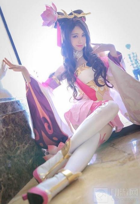 王者荣耀貂蝉胸猛COS 绝色貂蝉性感魅惑席来