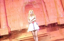 王者荣耀雅典娜绝美COS 长腿胸猛女神来袭