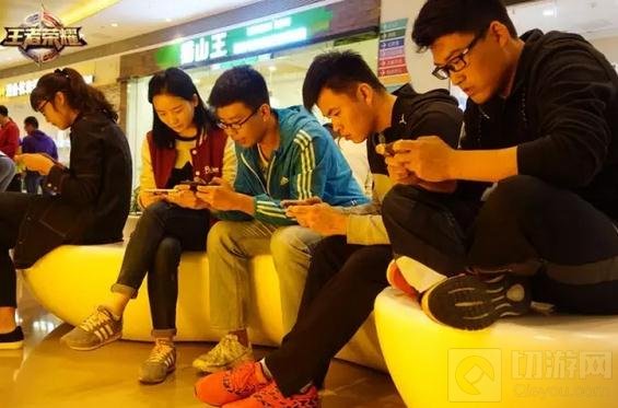 王者荣耀城市赛济南站战报 美女福利源源不断