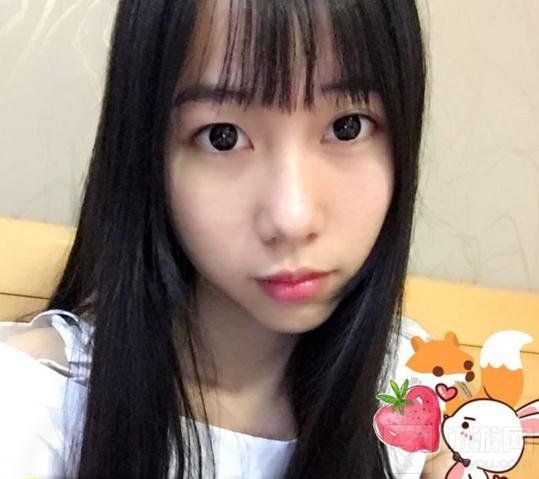 CF手游女神阿狸驾到 长腿标准A4腰诱惑十足