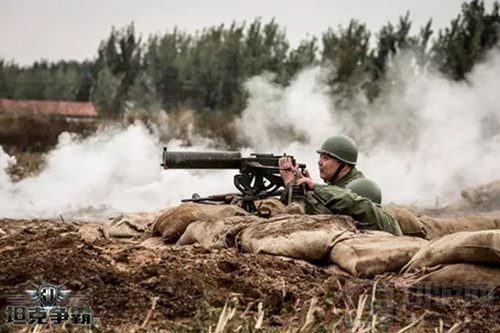 3D坦克争霸2携手军武重演战争 场面火爆似大片