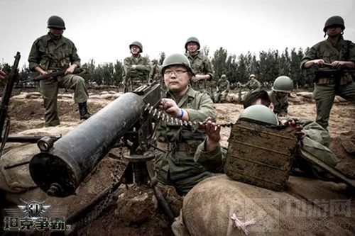 3D坦克争霸2携手军武重演战争 场面火爆似大片