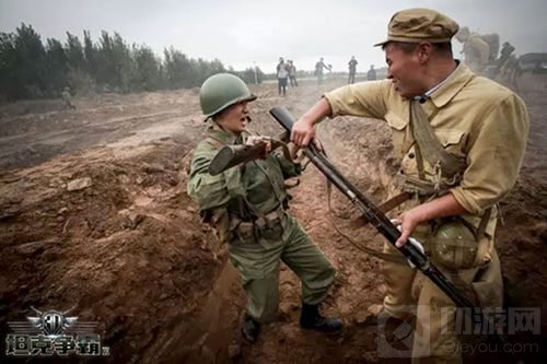 3D坦克争霸2携手军武重演战争 场面火爆似大片