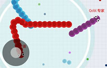 贪吃蛇大作战刚出生的小蛇从其他蛇穿过怎么没死