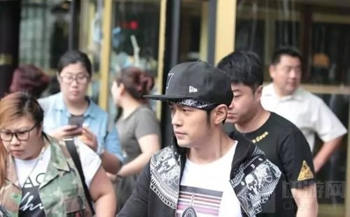 球球大作战携手New Era 神秘波拉哩之冠初亮相