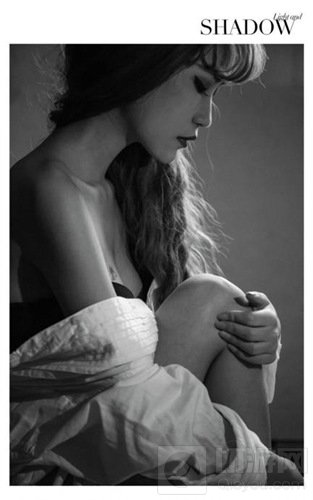 球球大作战美女主播写真照 有球玩更有球看