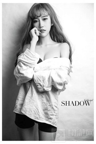 球球大作战美女主播写真照 有球玩更有球看