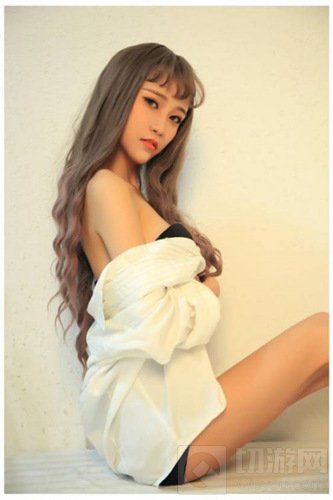 球球大作战美女主播写真照 有球玩更有球看