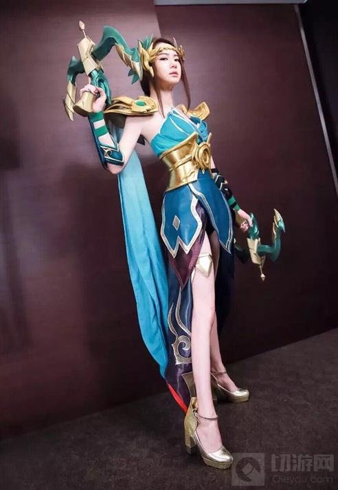 王者荣耀万圣节出现新CP 虞姬李白恩爱COS