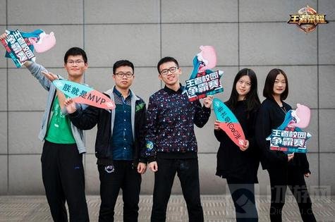 王者荣耀校园赛第四轮全回顾 对决燃烧青春