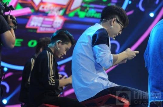 王者荣耀KP明星嘉宾揭晓 11.27胡夏坐镇解说