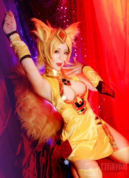 王者荣耀胸猛女神驾到 二次元诱惑女神忘川川