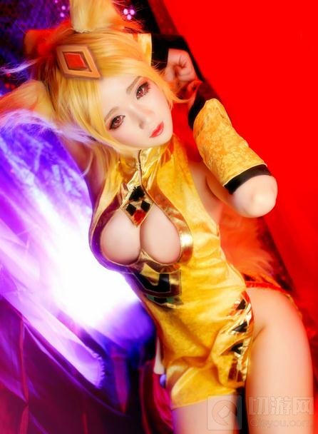 王者荣耀胸猛女神驾到 二次元诱惑女神忘川川