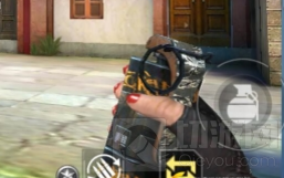 CF手游手雷火线狂欢好用吗 周年庆手雷评测