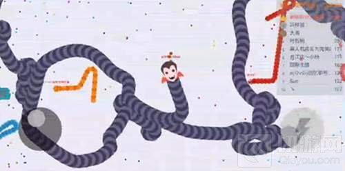 贪吃蛇大作战刚被击杀的蛇怎么吃才不会被抢