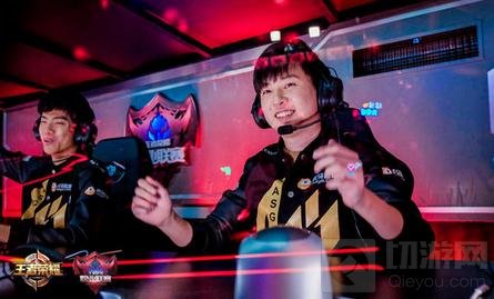 王者荣耀KPL总冠军今日诞生 荣耀王者出征