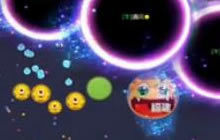 球球大作战惊险一刻 母体巨无霸对决瞬间