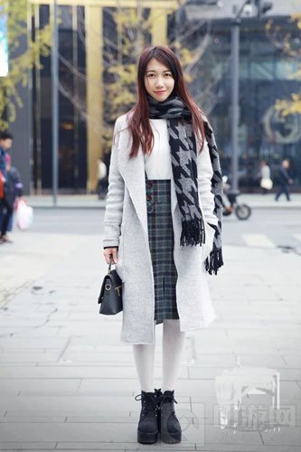 好看的横版手游地下城与冒险iOS版16日上架