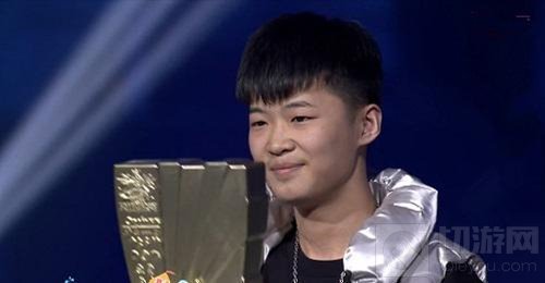 炸刺吞噬领跑全球 球球大作战虎牙炫星成长史