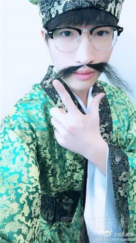 球球大作战玩家私房照 竟然是这样的俊男美女