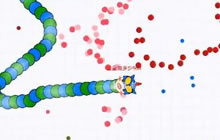 贪吃蛇大作战小蛇四连杀 瞬间扭转战局成就第一