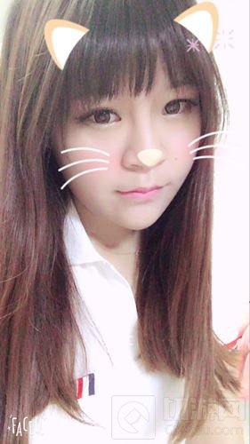 虚荣玩家主播VCL亚军战队美女选手叶子直播啦