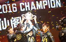 移动电竞选手月薪可达五万 每日训练10小时