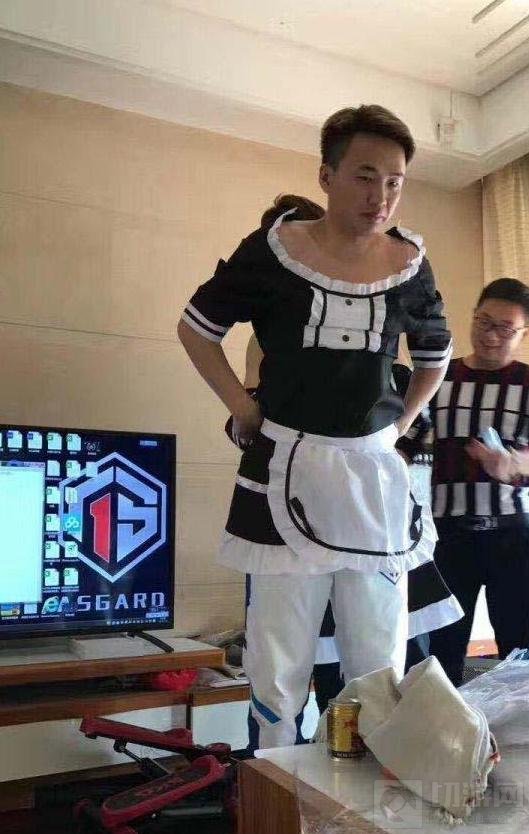 王者荣耀仙阁全队女装亮相 辰鬼女装依旧MAN