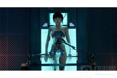 只有12年了 你觉得攻壳机动队中的设定还很远么 