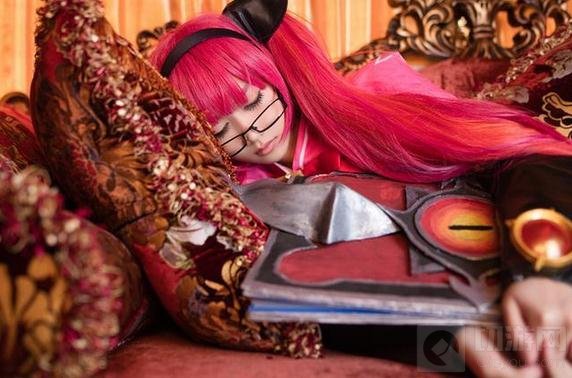 王者荣耀安琪拉cosplay 粉红小萝莉安琪拉