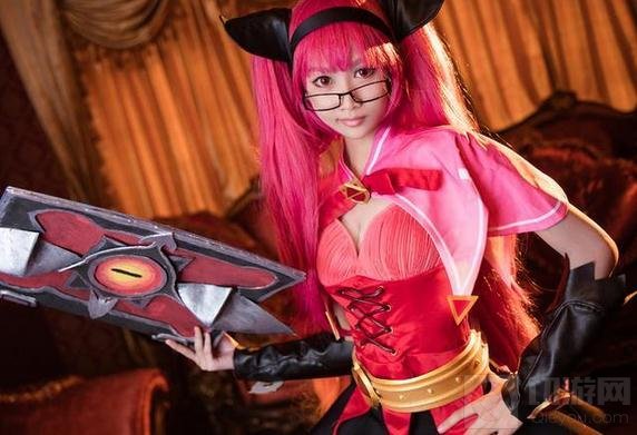 王者荣耀安琪拉cosplay 粉红小萝莉安琪拉