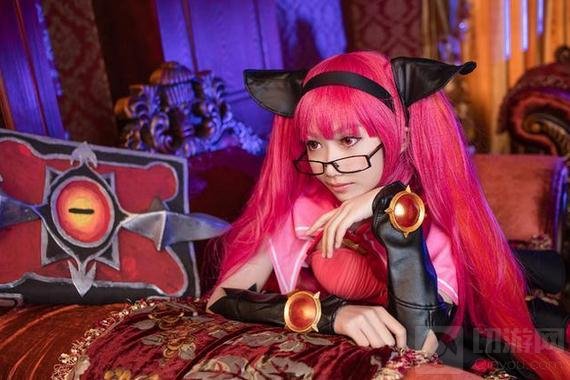 王者荣耀安琪拉cosplay 粉红小萝莉安琪拉