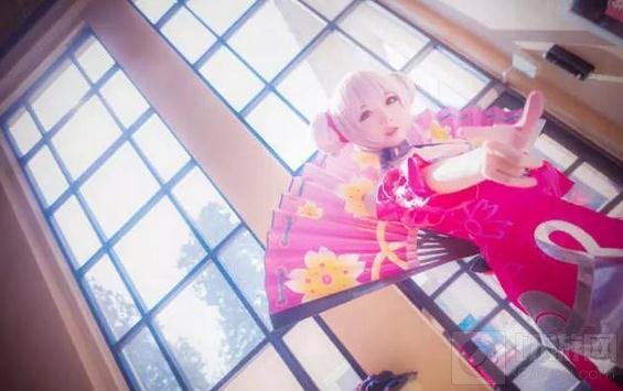 王者荣耀小乔绝美COS秀 萌妹小乔楚楚动人