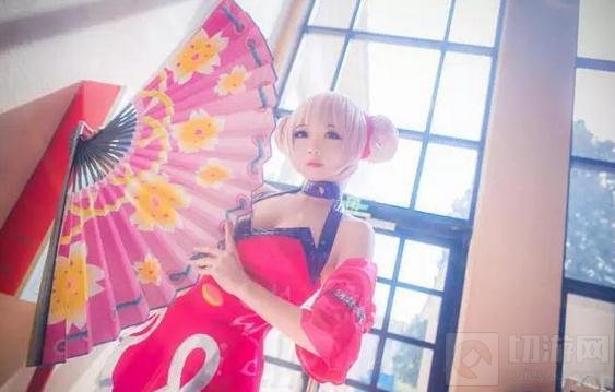 王者荣耀小乔绝美COS秀 萌妹小乔楚楚动人