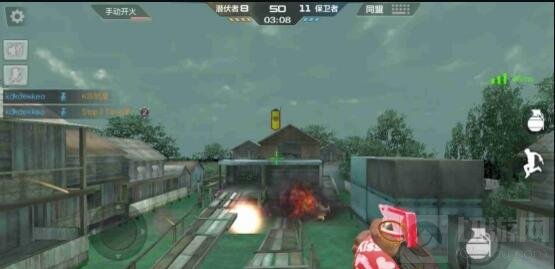 CF手游激情手雷大乱斗 刀锋寨左冲右突介绍
