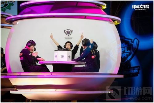 球球大作战两周年 巨人如何编制年轻人的社交奇迹