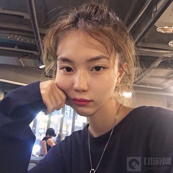 球球大作战女生必定过审的头像 小清新又有气质