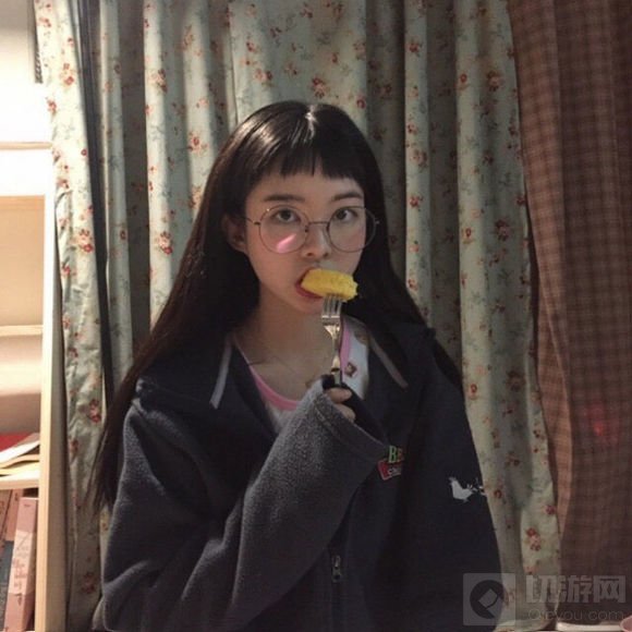 球球大作战女生必定过审的头像 小清新又有气质