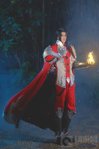 王者荣耀周瑜cos大赏 这么帅气一定是男孩纸